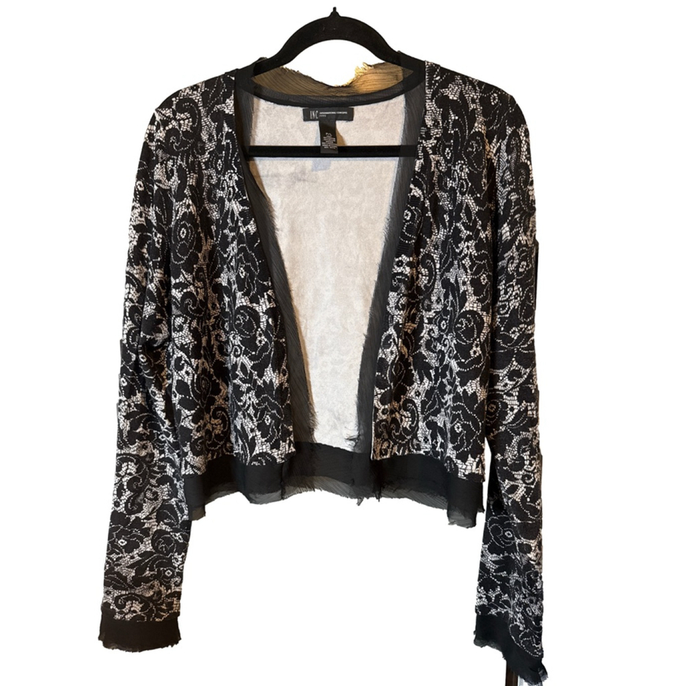 Women's INC International Concepts Black & White Lace Shrug LP